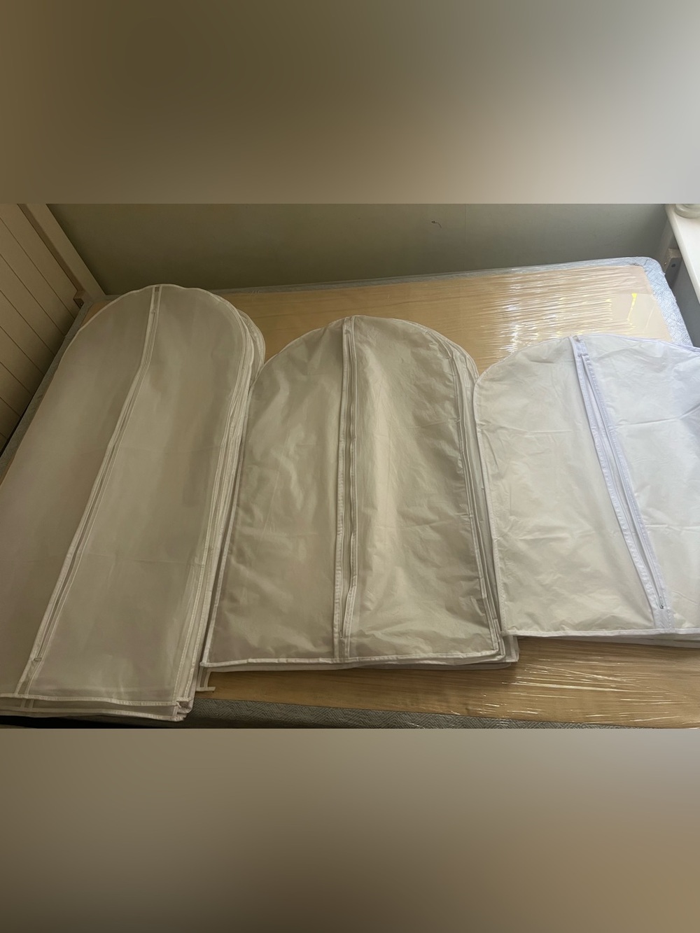 40 pcs white and translucent, zippered hanging garment bags designed for closet